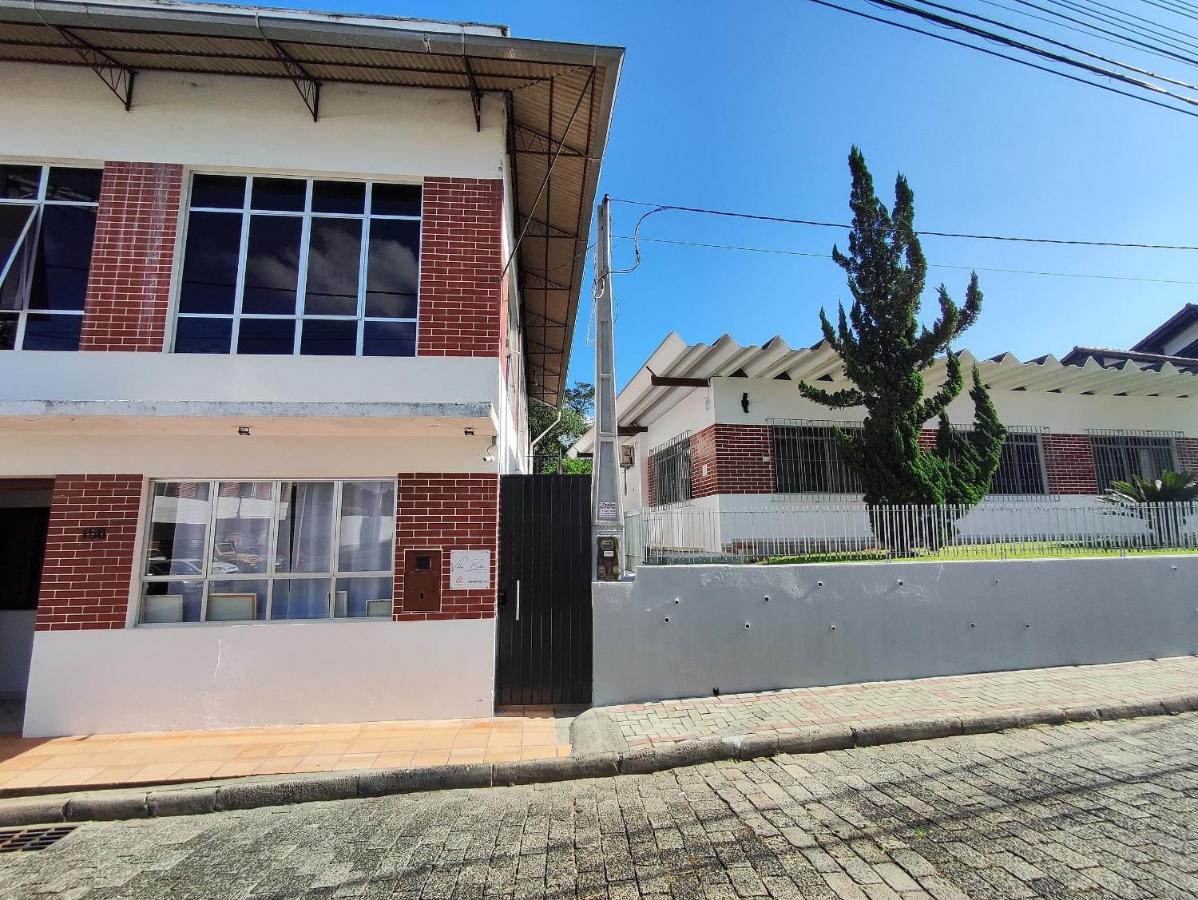 Villa Bilac - Studios Proximo A Vila Germanica Bairro Da Velha Blumenau Luaran gambar
